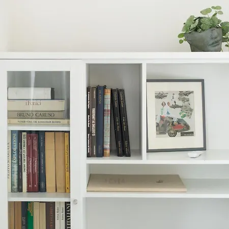 Thomas House On Train Tracks 아파트 *