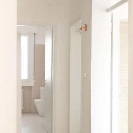 Thomas House On Train Tracks 아파트 *