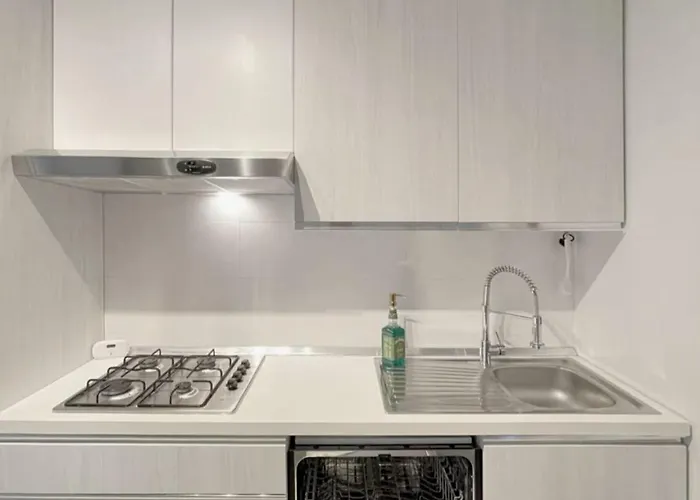 Thomas House On Train Tracks דירה ונציה